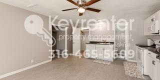 Cute 1 bedroom guesthouse in a great neighborhood, close to Wesley Hospital and local restaurants! Gallery 5