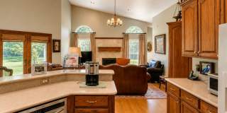 13600 Lakeshore Dr Gallery 5