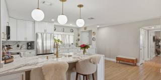 411 42nd Avenue Northeast Gallery 2