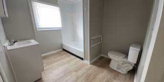 1521 &amp; 1521 1/2 E Kirby Ave (AARC Management, LLC) Gallery 1