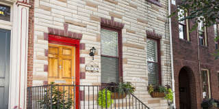 1324 Arch St Gallery 1