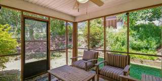 Cozy 3BE/2.5BA Colonial in Takoma Park with screened porch! Gallery 14