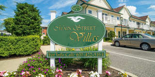 975 Main Street unit: 13 Gallery 1