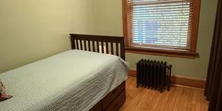 2134 N Damen Avenue Gallery 17