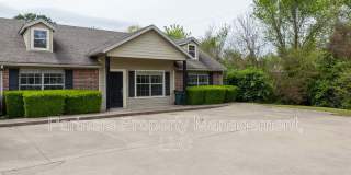 1174 West Hendrix Street Gallery 1