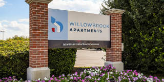 Willowbrook Gallery 33