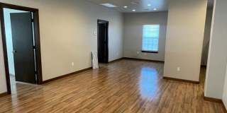 2 Bed / 2 Bath Apartment with 3-Car Garage – Central Norman – Available Now! Gallery 1