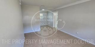 Spacious 4BR Tampa Home | Huge Fenced Backyard & Fresh Updates Throughout Gallery 5