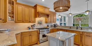 105 Beacon Boulevard Gallery 6