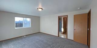 Price Drop!-Exceptional 2200 sq ft Three Bedroom 2 Bath Rambler in Fed Way - with A/C Gallery 40