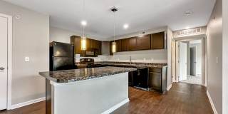Capitol Grove Apartments Gallery 28