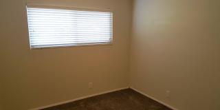 3 Bedroom with Fenced Yard in Laguna Lake Gallery 8