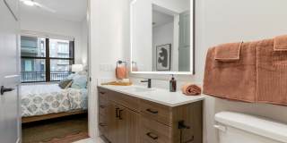 Residences at Oak Gallery 22