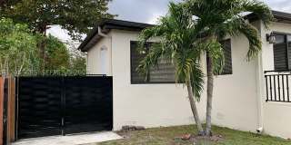 7935 SW 17th Ter Gallery 1