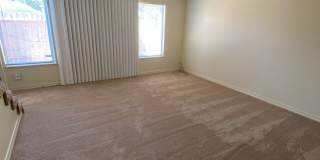 * Price Reduction * $1600/month Spacious Townhome Gallery 4