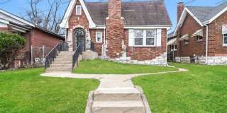 1616 Veronica Avenue Gallery 1