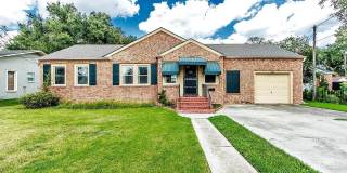 Modern Convenience with Charm Gallery 1