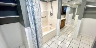 Very Unique 5 Bedroom Home on Large Lot Gallery 70