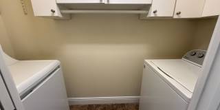 ORLANDO: 3 Bed/2.5 bath, 2 Story Townhome in Golden Heights! Gallery 14