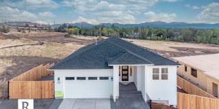 East Medford Cedar Links Living Gallery 3