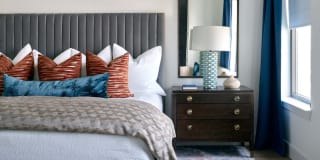 The Hadley Gallery 9