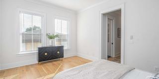 218 W 43rd Street Gallery 12