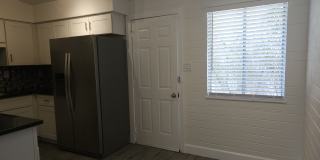 824 East Rose Lane - 4 Gallery 5