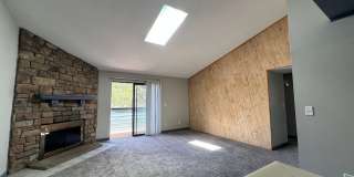 Charming 2BR Townhome in Aurora Gallery 16