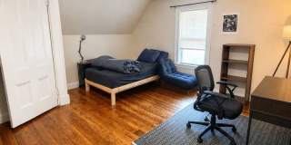 Cat Friend Duplex Home with TWO FREE Parking Spots included in the rent!  Perfect Location near bridge to Cambridge Gallery 6