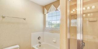 FENCED IN YARD!!!  Beautiful 4/3 UPDATED SF Home in Gaithersburg Gallery 33
