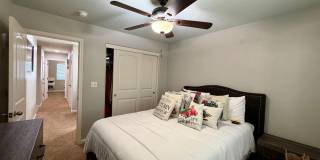 Wonderful 3 bed , 2 bath in Sunnyside Area Gallery 22