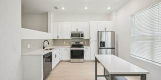 Evelyn City Lofts Gallery 15
