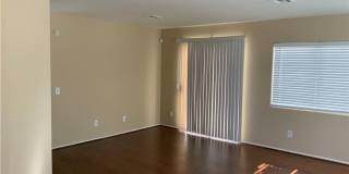 CHARMING SPLIT LEVEL HOME. FEATURING OPEN FAMILY ROOM Gallery 32