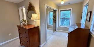 110 ANNAPOLIS Street Gallery 20