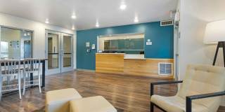 Orlando - Airport Gallery 9