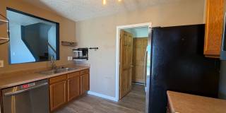 Cozy 3 Bedroom 2.5 Bathroom Home In Ventana Ranch! Gallery 6