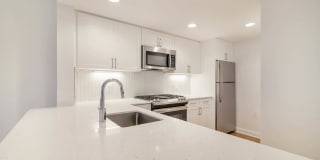 1800 Oak Apartments Gallery 87