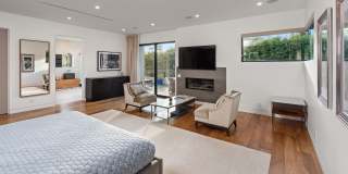 623 N Edinburgh Ave Gallery 19