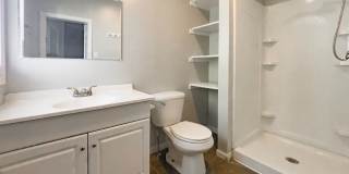PRELEASING for AUGUST! Close to Campus Gallery 6