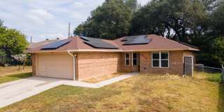 Cute & Cozy 3 Bdrm 2 Bath Gallery 1
