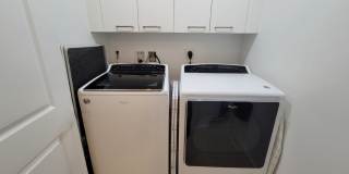 Luxury Apartment Right On The Beach In Lauderdale By The Sea!!! Seasonal rental Gallery 22