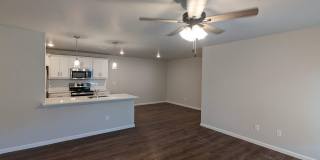 3 Bed 2 Bath 2 Car Duplex Freedom Villas in Midwest City, OK Gallery 11