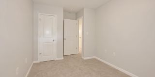 648 C ST NE #1 Gallery 16