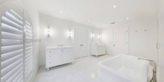 55 La Gorce Cir Gallery 31