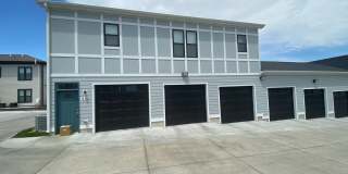 Bungalows on the Lake at Prairie Queen Gallery 1