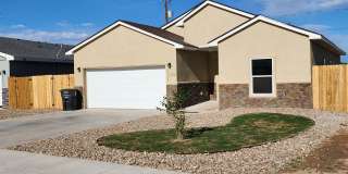 2703 S Onyx Gallery 1