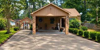 Spacious 3 Bedroom, 2 Bath Home in North Jackson Gallery 1