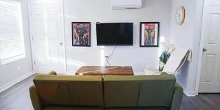 Room in 4 Bedroom Home at Double Oaks Rd Gallery 37