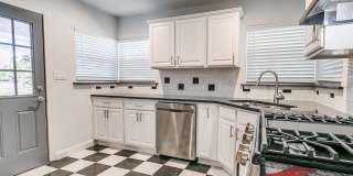 Gorgeous 5 bedroom 3 bathroom home near Oklahoma City University Gorgeous 5 bedroom 3 bathroom home near Oklahoma City University Gallery 23