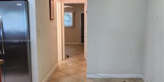 2170 NE 51st Ct Gallery 6